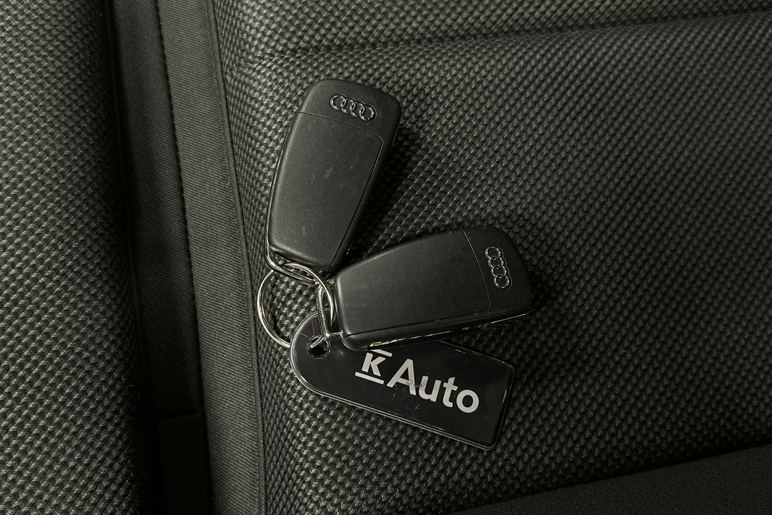 musta Audi Q3 2022 kuva 33.