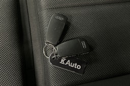 musta Audi Q3 2022 kuva 33.