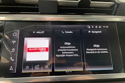 valkoinen Audi Q3 2022 kuva 23.