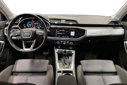 valkoinen Audi Q3 2023 kuva 7.