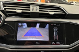 valkoinen Audi Q3 2023 kuva 15.