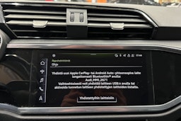 valkoinen Audi Q3 2023 kuva 16.