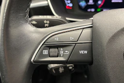 met. hopea Audi Q3 2022 kuva 13.