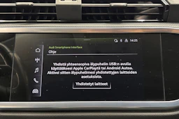 met. hopea Audi Q3 2022 kuva 18.