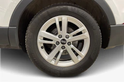 valkoinen Audi Q3 2022 kuva 9.