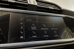 valkoinen Audi Q3 2022 kuva 17.