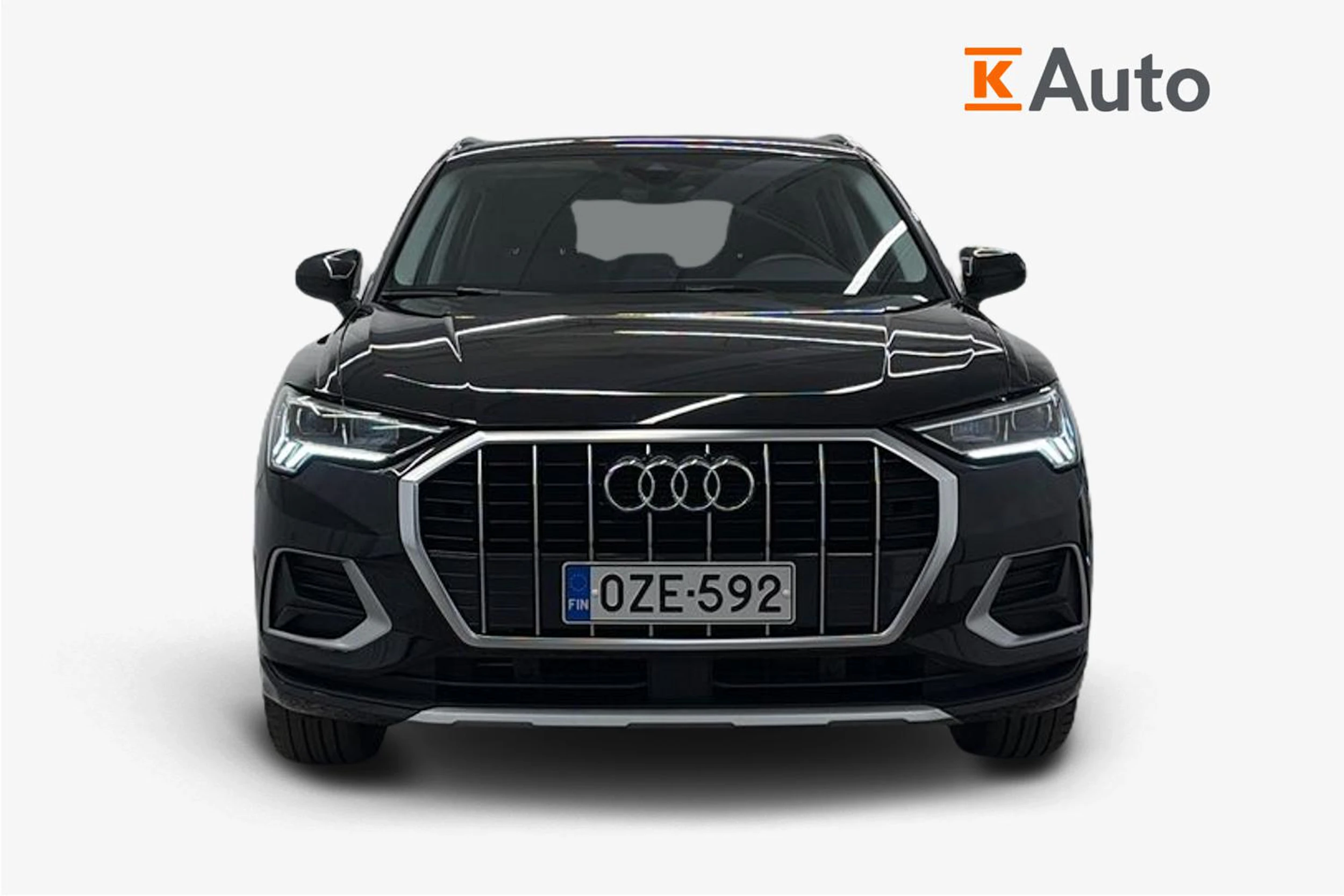 met. musta Audi Q3 2022 kuva 5.