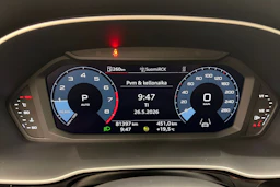 met. musta Audi Q3 2022 kuva 18.