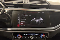 met. musta Audi Q3 2022 kuva 24.