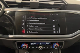 met. musta Audi Q3 2022 kuva 26.