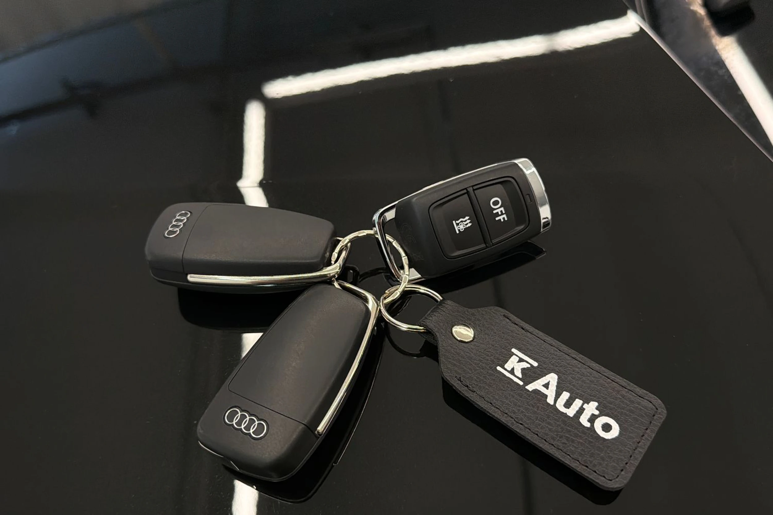 musta Audi Q3 2022 kuva 26.