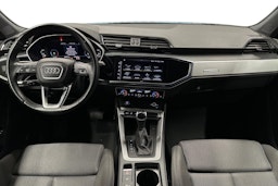 valkoinen Audi Q3 2022 kuva 9.