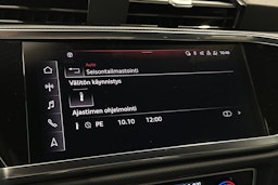 valkoinen Audi Q3 2022 kuva 28.