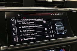 valkoinen Audi Q3 2022 kuva 30.