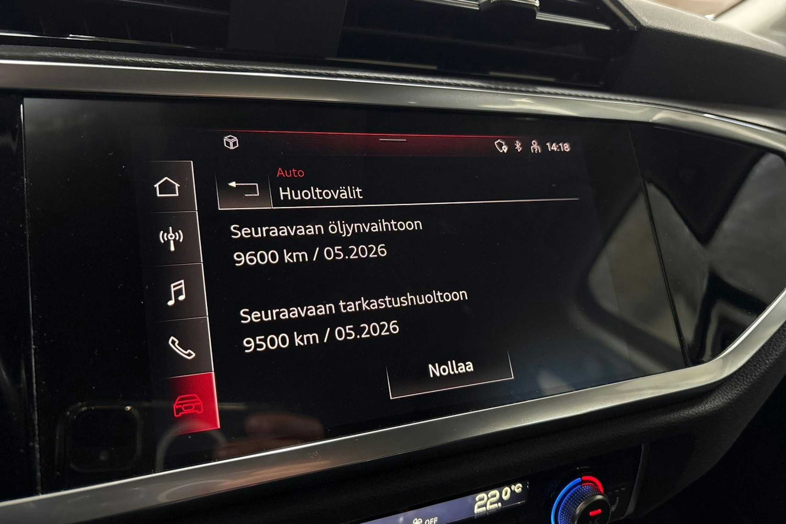 Harmaa Audi Q3 2022 kuva 21.