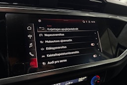 Harmaa Audi Q3 2022 kuva 22.