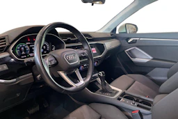 valkoinen Audi Q3 2022 kuva 8.
