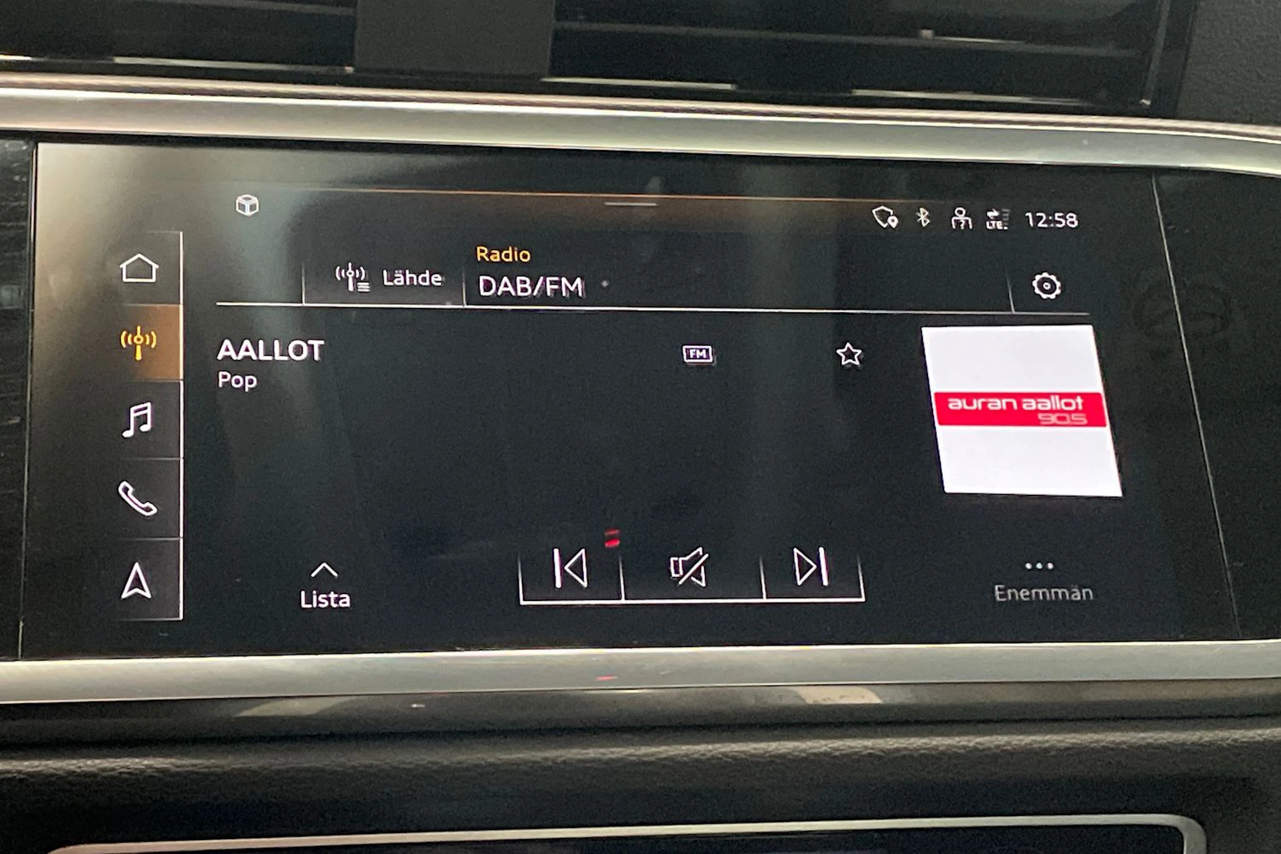 valkoinen Audi Q3 2022 kuva 21.