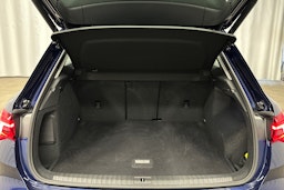 sininen Audi Q3 2022 kuva 14.