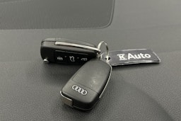 sininen Audi Q3 2022 kuva 30.