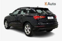 musta Audi Q3 2023 kuva 2.