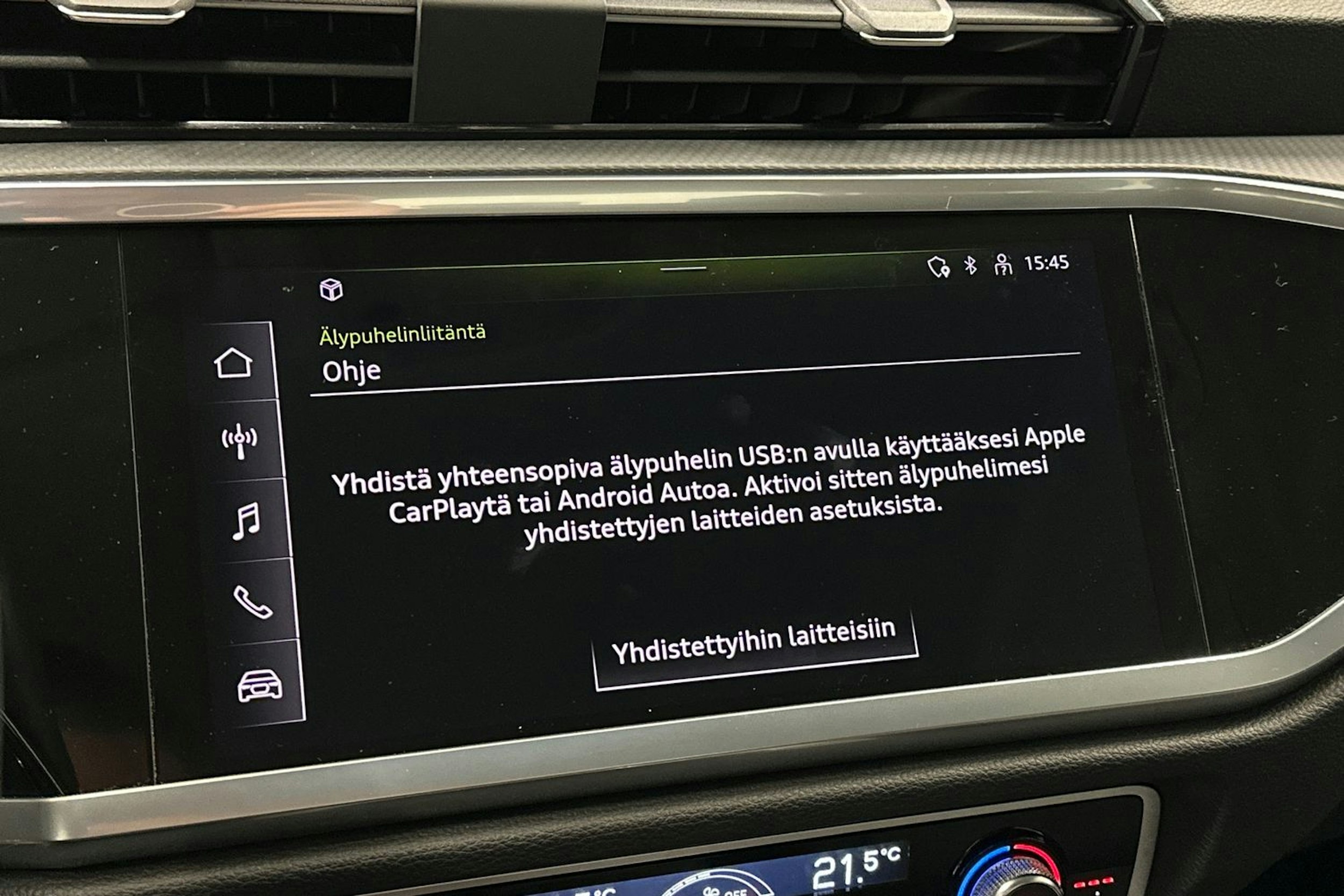 musta Audi Q3 2023 kuva 20.