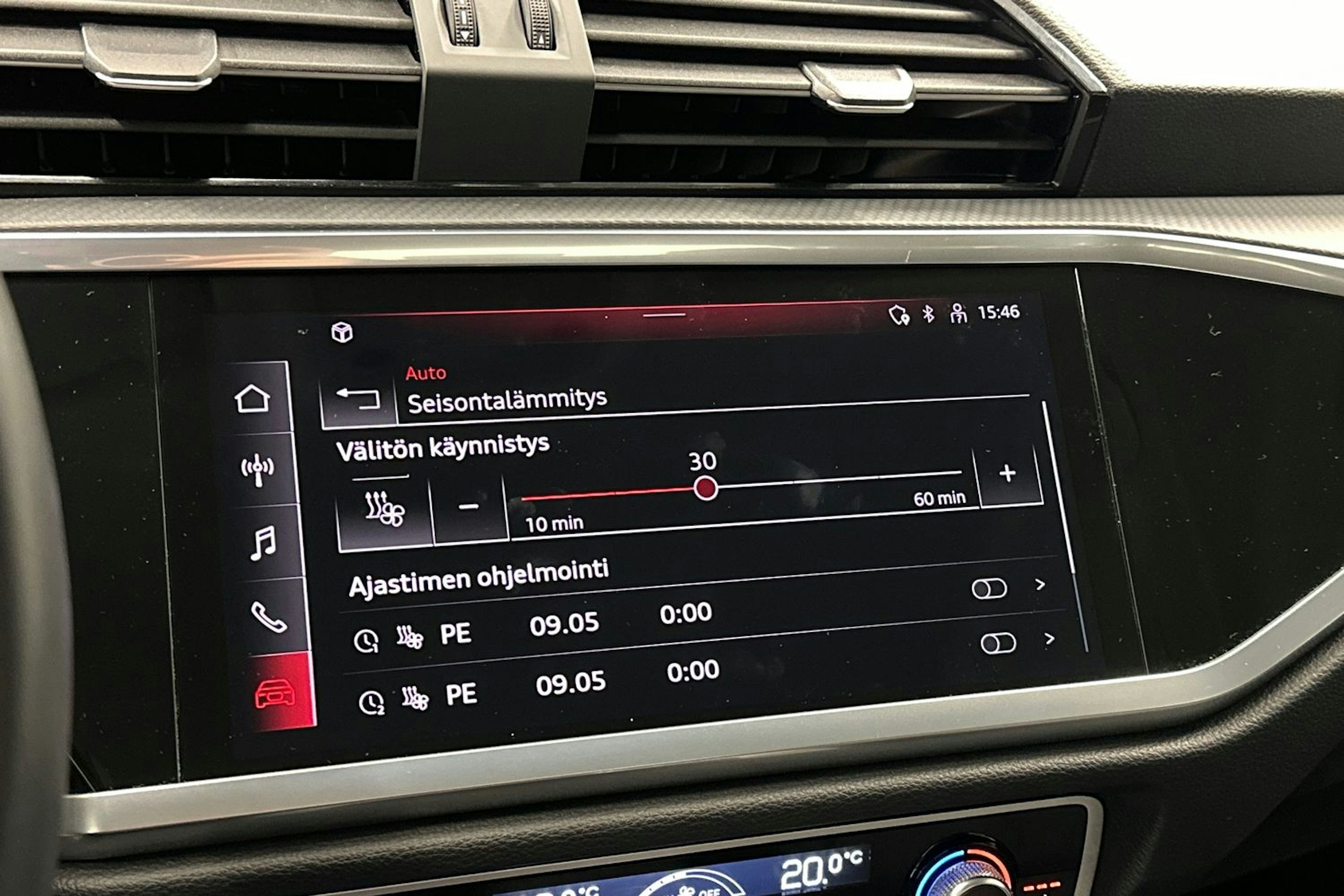 musta Audi Q3 2023 kuva 23.