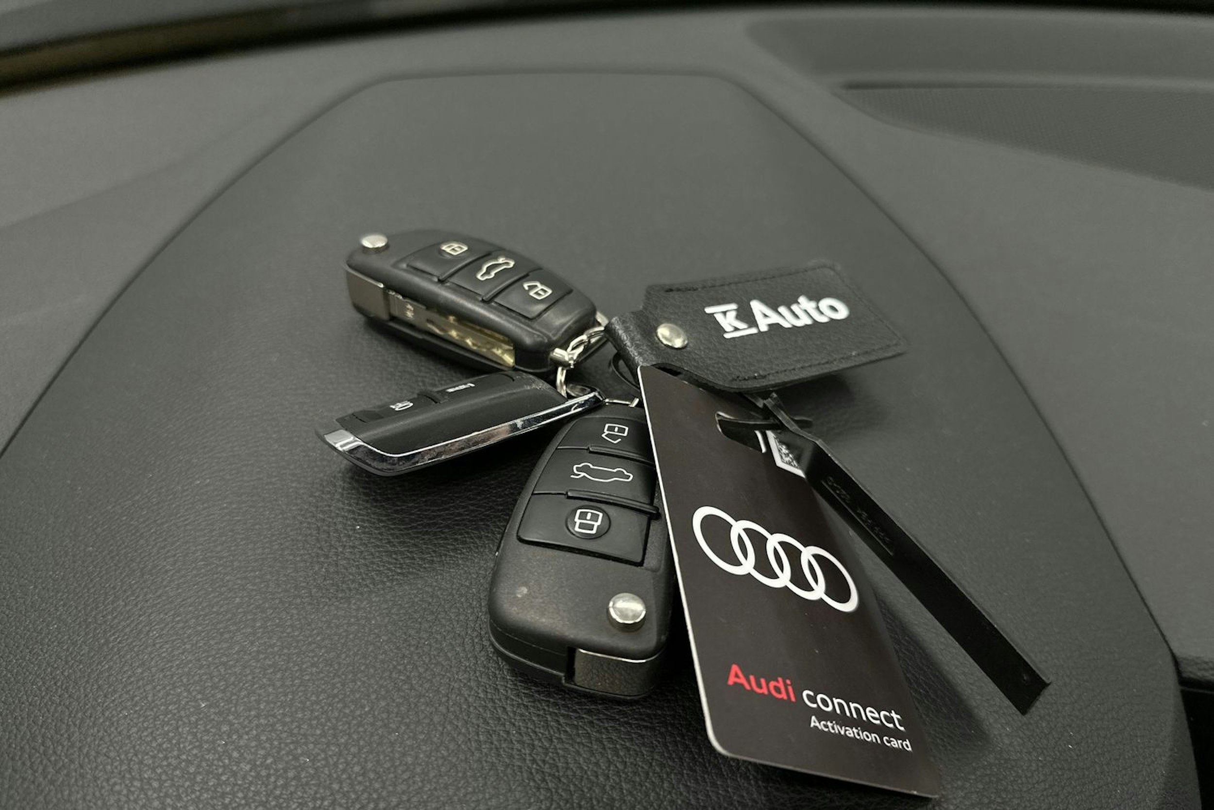 musta Audi Q3 2023 kuva 25.