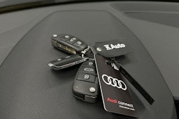 musta Audi Q3 2023 kuva 25.