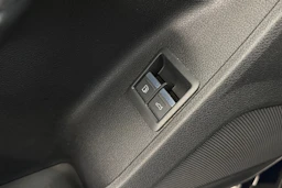 sininen Audi Q3 2023 kuva 26.