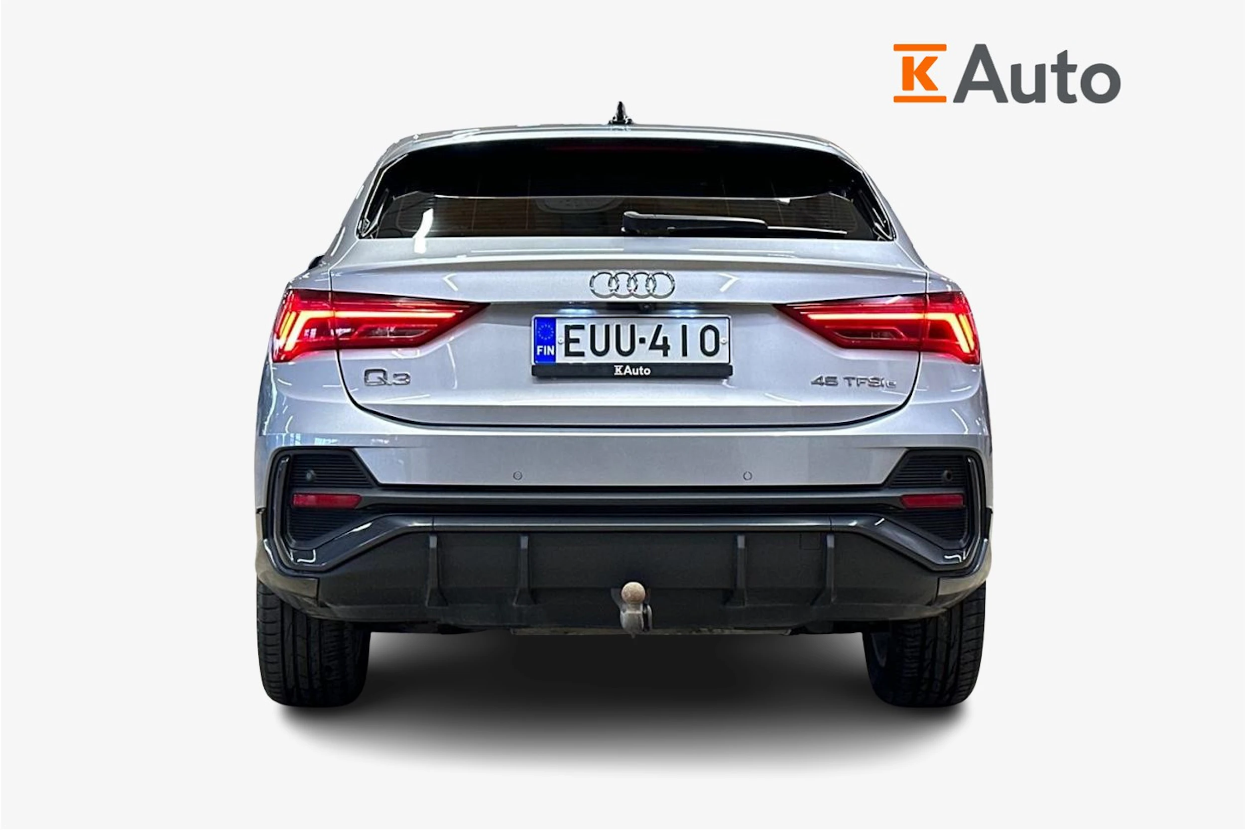 harmaa Audi Q3 2024 kuva 5.