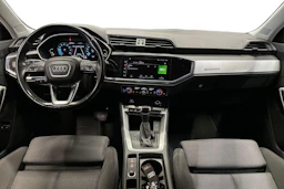 harmaa Audi Q3 2024 kuva 12.