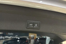harmaa Audi Q3 2024 kuva 35.