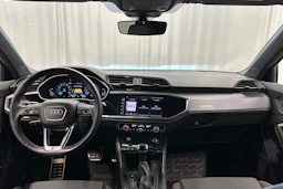 valkoinen Audi Q3 2023 kuva 15.