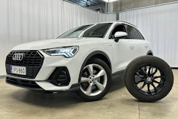 valkoinen Audi Q3 2023 kuva 30.