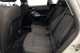valkoinen Audi Q3 2023 kuva 10.