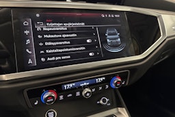 valkoinen Audi Q3 2023 kuva 16.