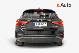 musta Audi Q3 2023 kuva 3.