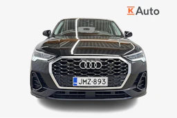 musta Audi Q3 2023 kuva 4.