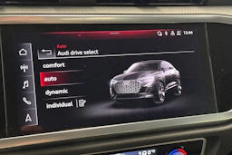 musta Audi Q3 2023 kuva 29.