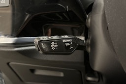 valkoinen Audi Q3 2023 kuva 23.