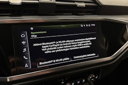 valkoinen Audi Q3 2023 kuva 26.