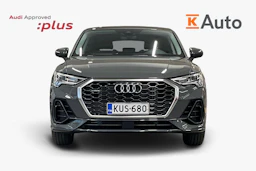 Harmaa Audi Q3 2023 kuva 4.