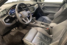 Harmaa Audi Q3 2023 kuva 6.