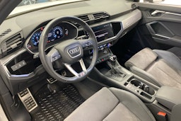 valkoinen Audi Q3 2023 kuva 6.