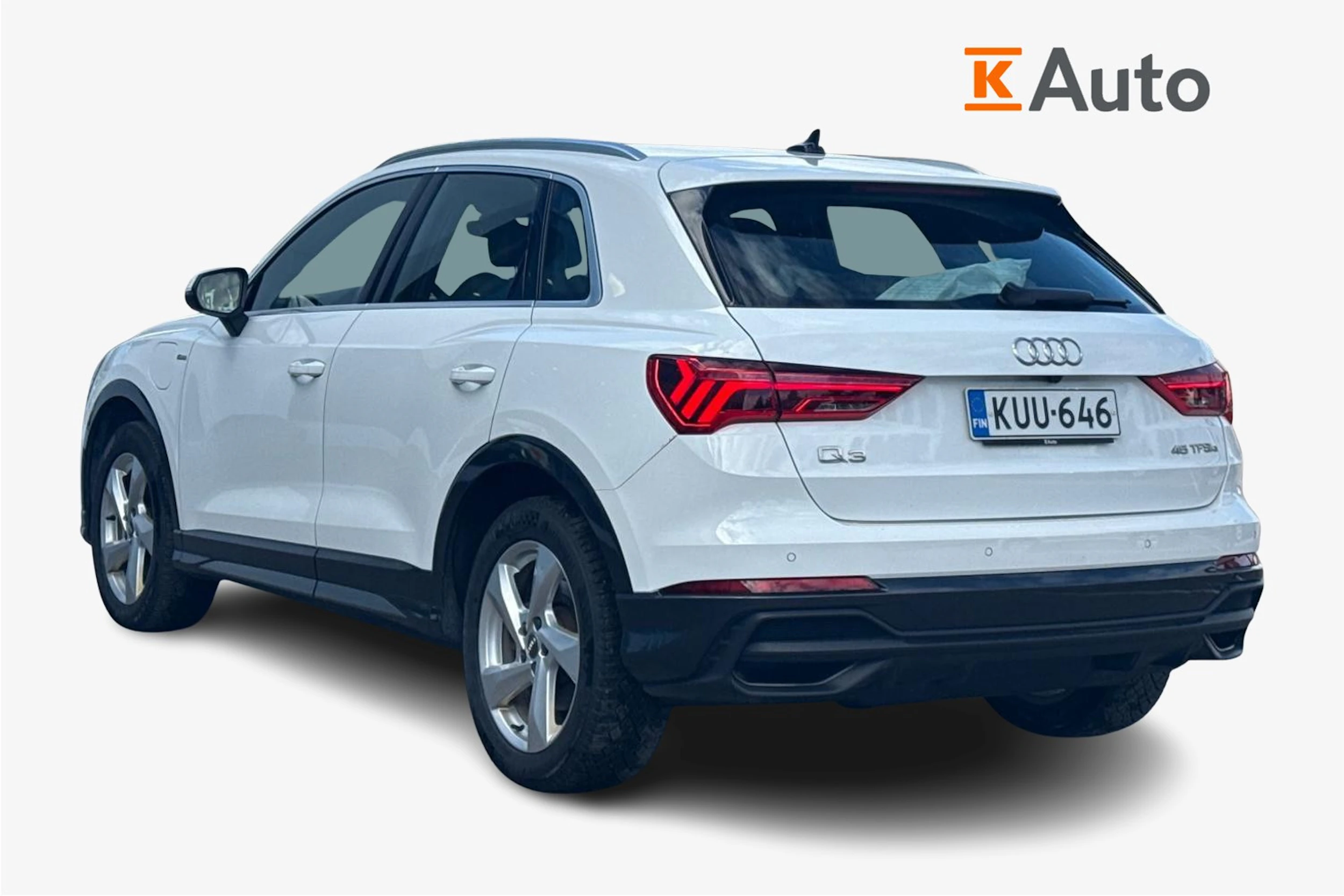 valkoinen Audi Q3 2023 kuva 2.