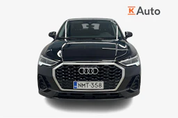 musta Audi Q3 2023 kuva 4.