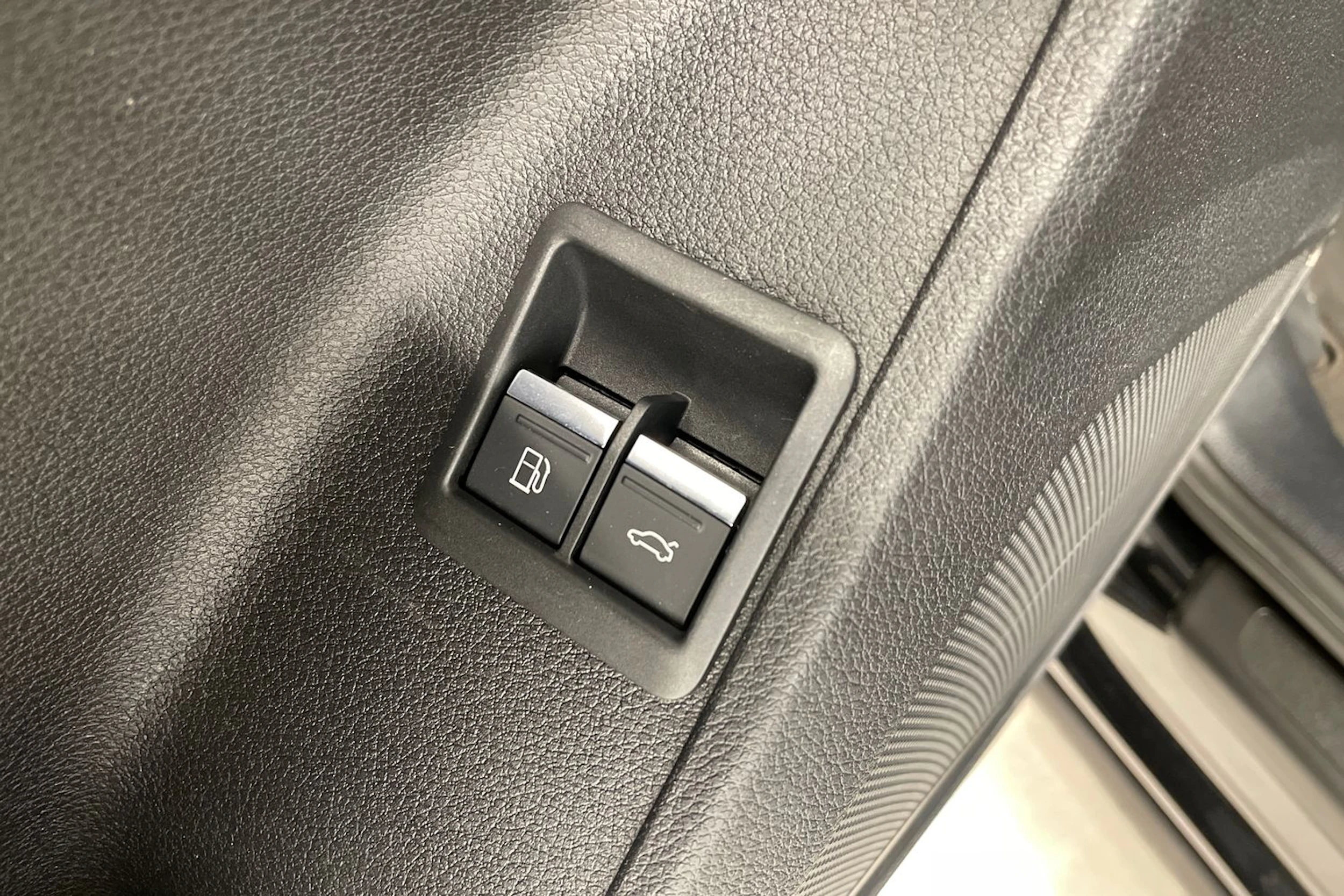 musta Audi Q3 2023 kuva 11.