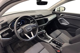 valkoinen Audi Q3 2023 kuva 7.
