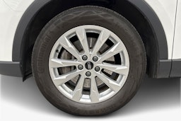 valkoinen Audi Q3 2023 kuva 11.